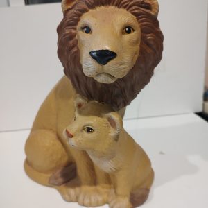 Lion and her cub Figurine